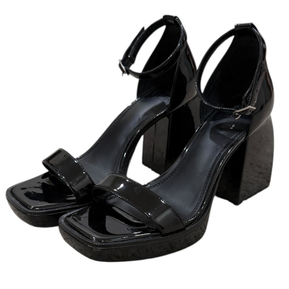 Gianni Bini Ankle Strap Platform heels black 8.5